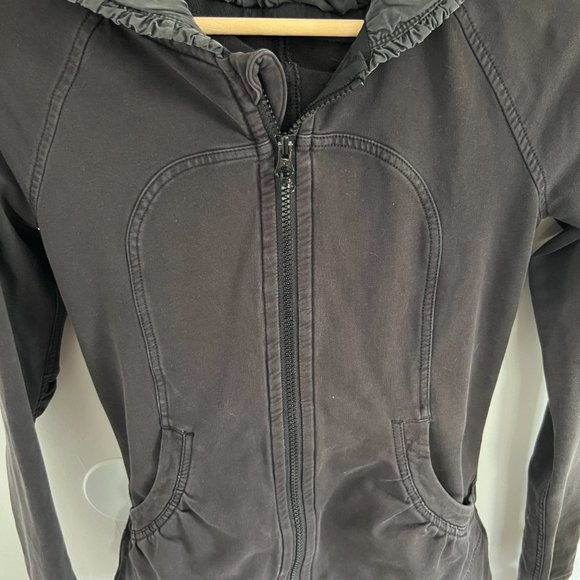 Lululemon Black Limited Edition Scuba Jacket Size Sm - Picture 2 of 5